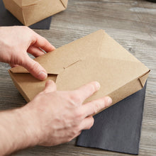 Load image into Gallery viewer, Kraft Folded Burger &amp; Food Box (68oz) - 20 Count
